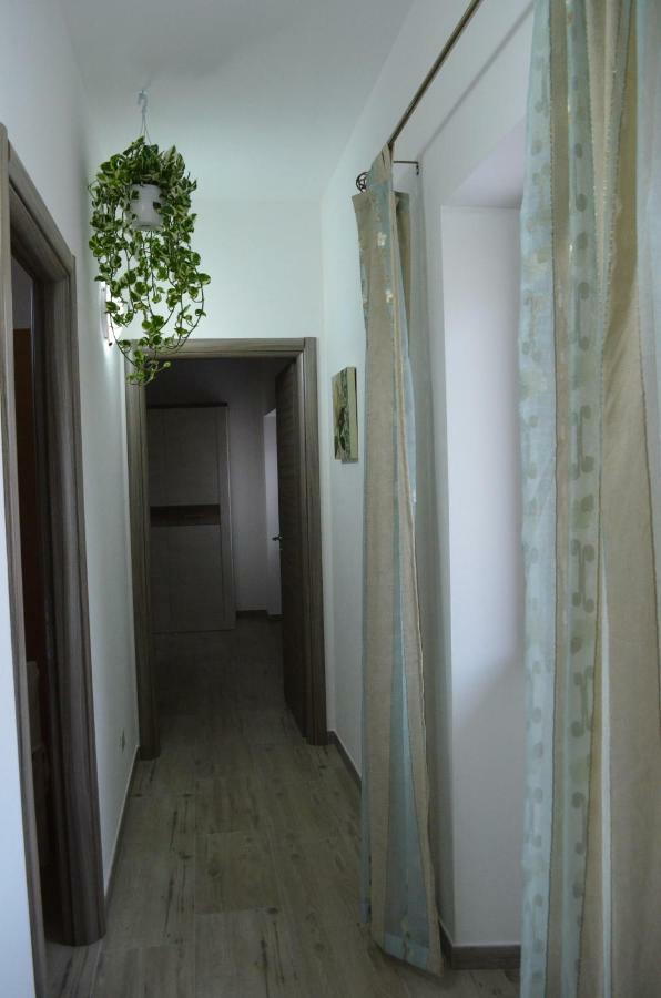 Appartamento Vacanza Da Luisa San Giovanni Suèrgiu Εξωτερικό φωτογραφία